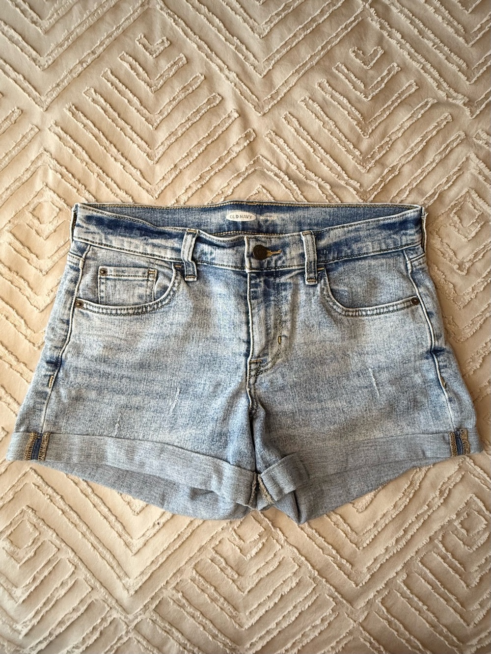 Old Navy Light Wash Denim Cuffed-Hem Shorts | 4